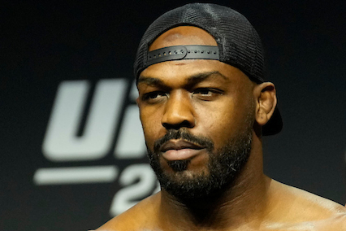 Jon Jones é uma lenda do MMA e integra o Hall da Fama do UFC