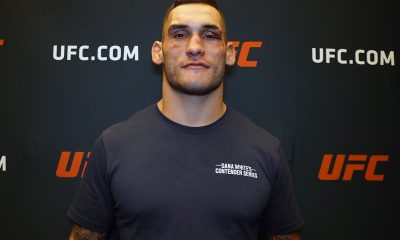 Rodolfo Trator posa para foto após dar entrevista no UFC Apex