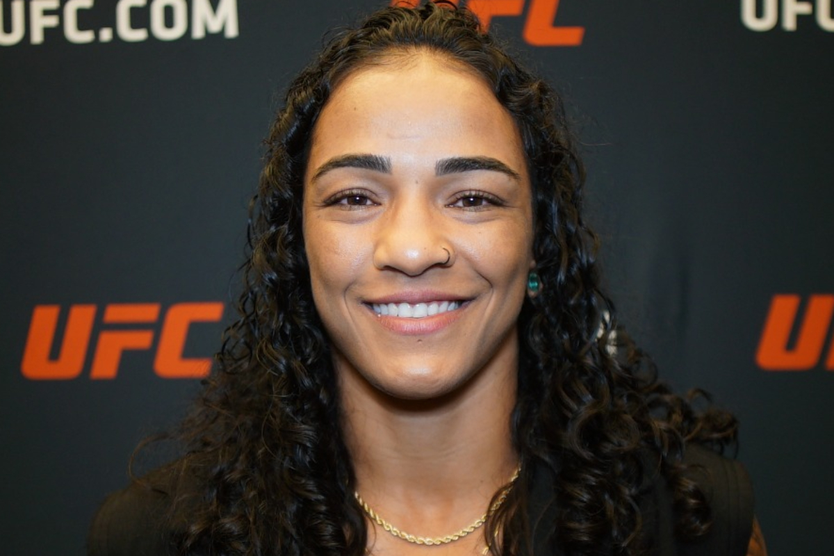 Viviane Araújo sonha com revanche contra campeã Alexa Grasso no UFC