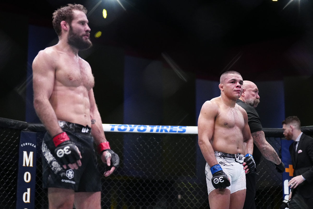 Trey Ogden viu sua luta terminar sem resultado após lambança do árbitro