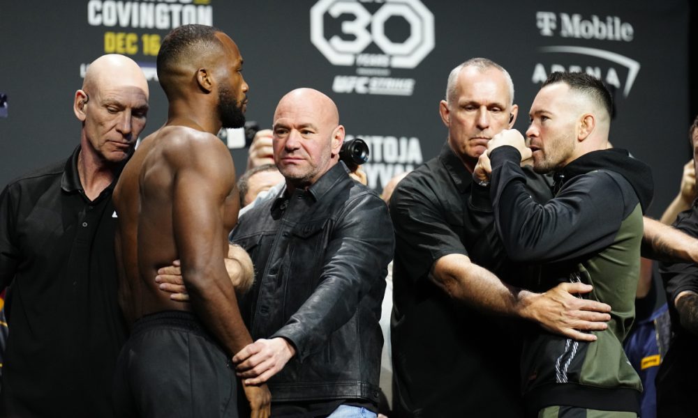 Leon Edwards e Colby Covington fazem encarada na pesagem cerimonial do UFC 296.