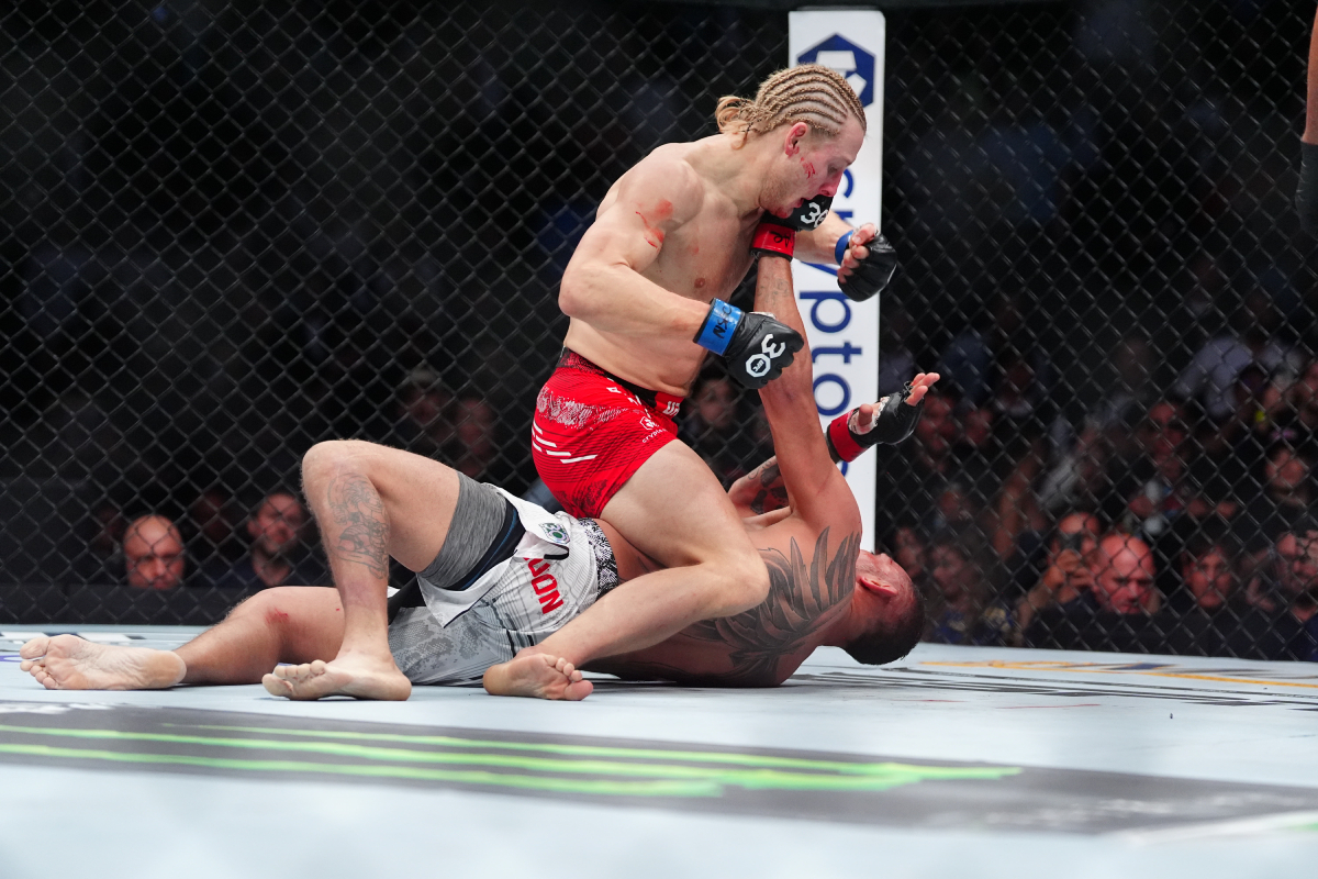 Paddy Pimblett supera Tony Ferguson em duelo de gerações no UFC 296