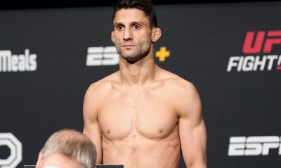 Allan Puro Osso Nascimento sobe na balança e espera o anúncio de seu peso antes de luta no UFC