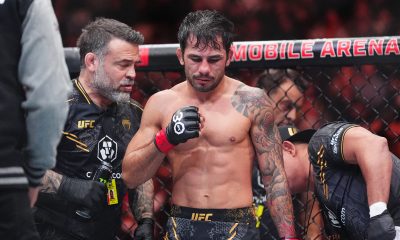 Pantoja recebe instruções do técnico Parrumpa no UFC 296