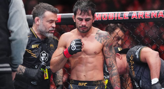 Empatia! Campeão do UFC, Pantoja admite tristeza por derrotar rival: “Parte o coração”
