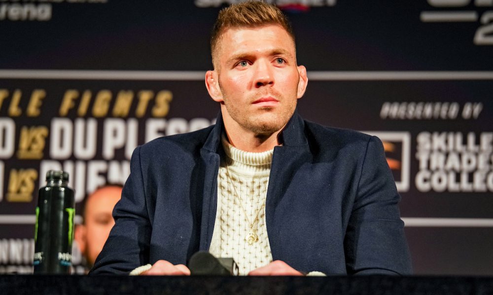 Dricus du Plessis na coletiva de imprensa pré-UFC 297.