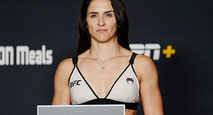 Em alta no UFC, Norma Dumont anuncia criação de conta no OnlyFans