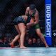 Mayra Sheetara engaja na luta agarrada com Raquel Pennington no UFC 297.