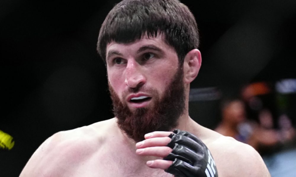 Magomed Ankalaev nocauteou Johnny Walker no UFC