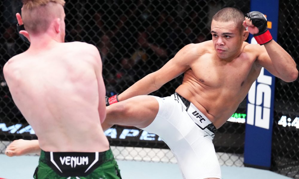 Nikolas Motta nocauteou Tom Nolan no UFC