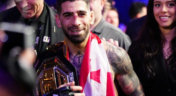 Primeiro-ministro promete cidadania espanhola a Ilia Topuria após título do UFC