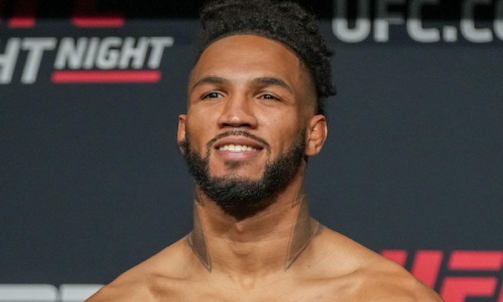 Lee disputou o cinturão interino dos leves do UFC