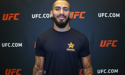 Vitor Petrino posa para fotos após dar entrevista para a reportagem da Ag Fight