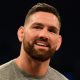Chris Weidman sorri no treino aberto do UFC 230.