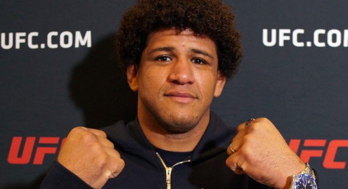 Durinho promete dar “choque de realidade” em promessa dos meio-médios no UFC 299