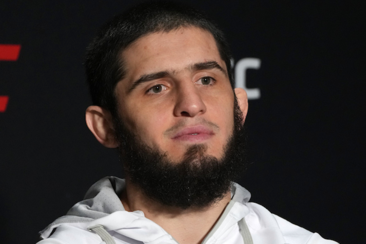 Islam Makhachev dá continuidade ao legado de Khabib Nurmagomedov no peso-leve do UFC