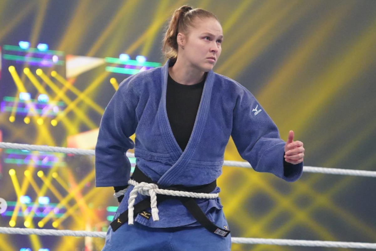 Ronda Rousey quimono WWE