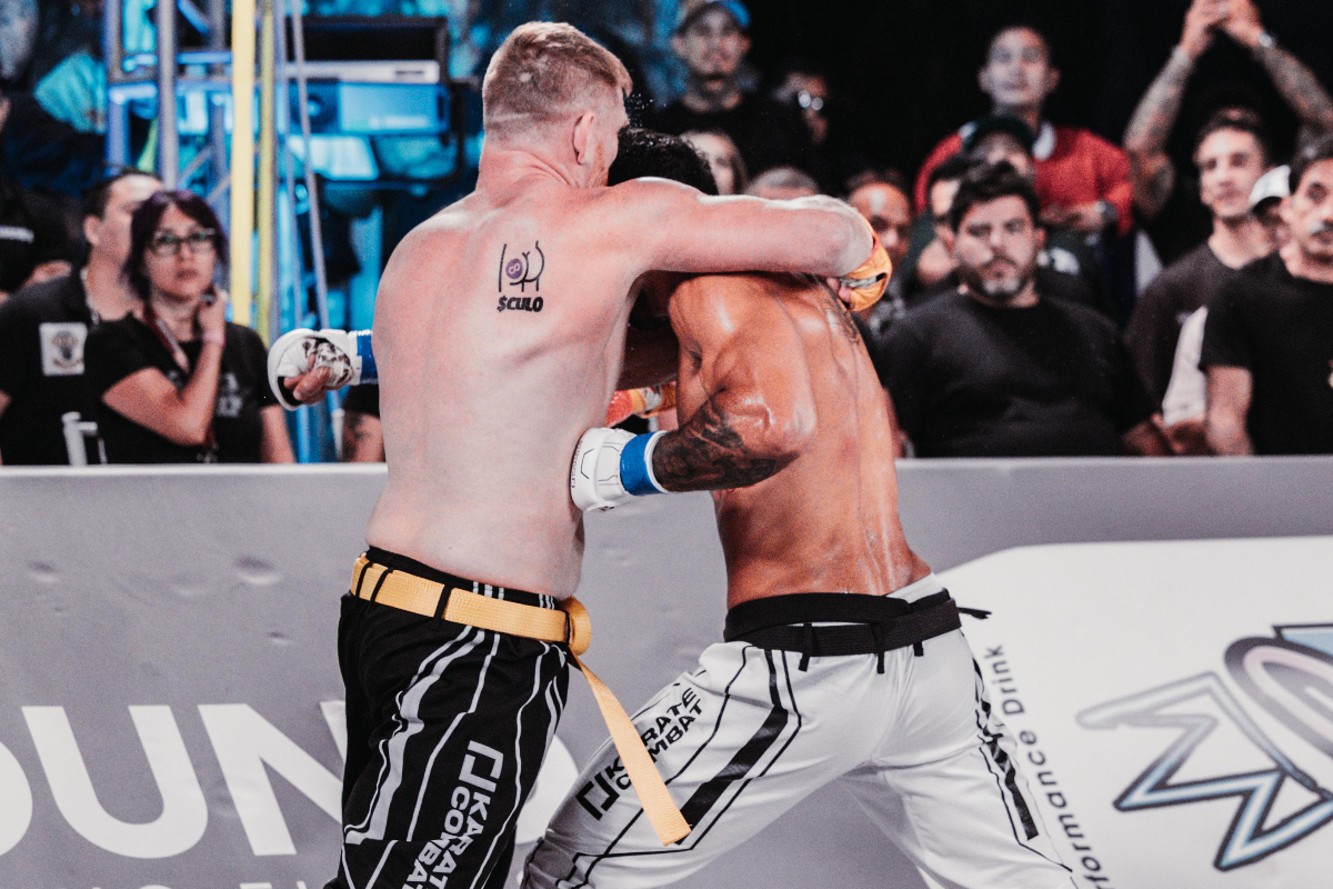 Karate Combat: Cabeçada gera ‘no contest’ e brasileiro perde chance de conquistar cinturão