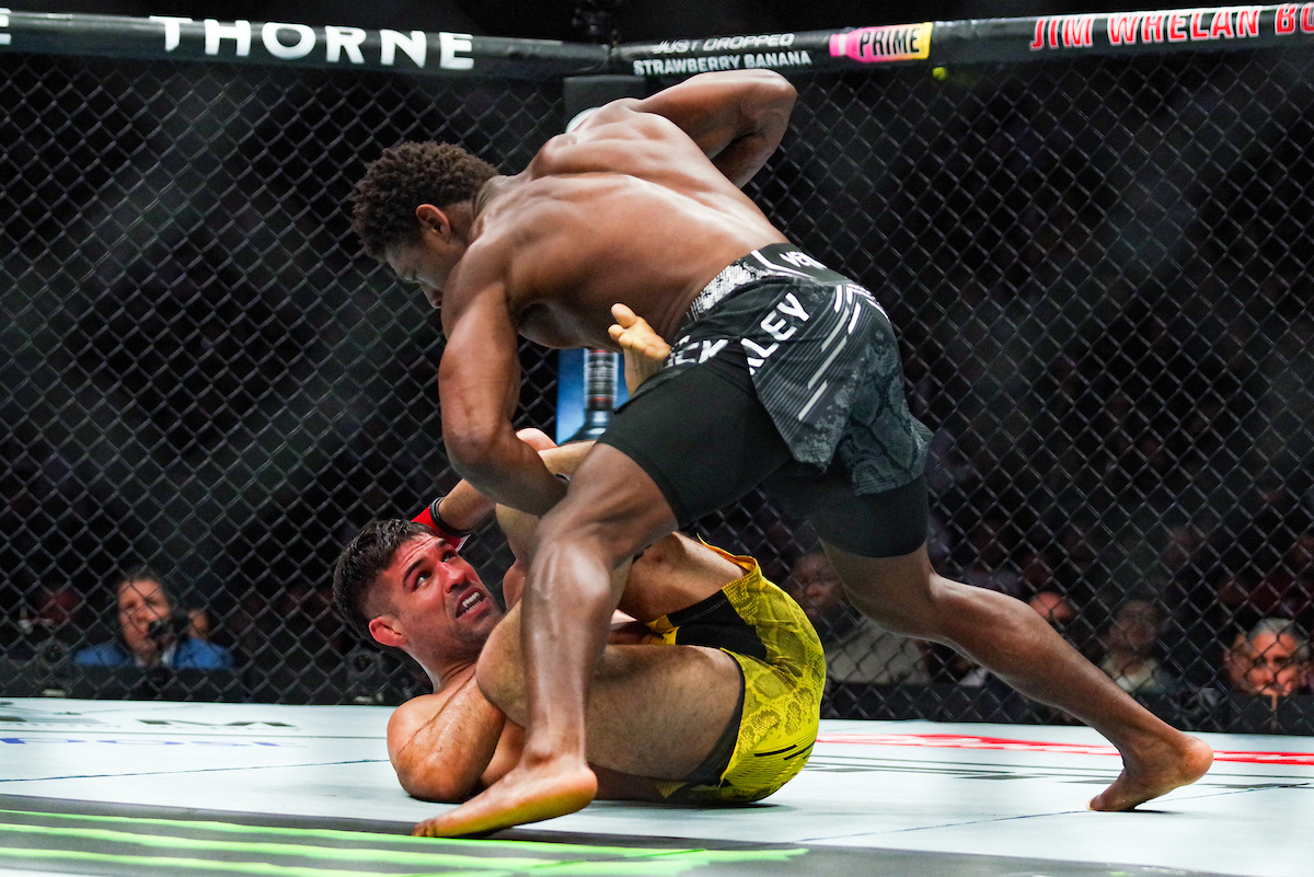Luque sofre nas mãos de Buckley no UFC Atlantic City