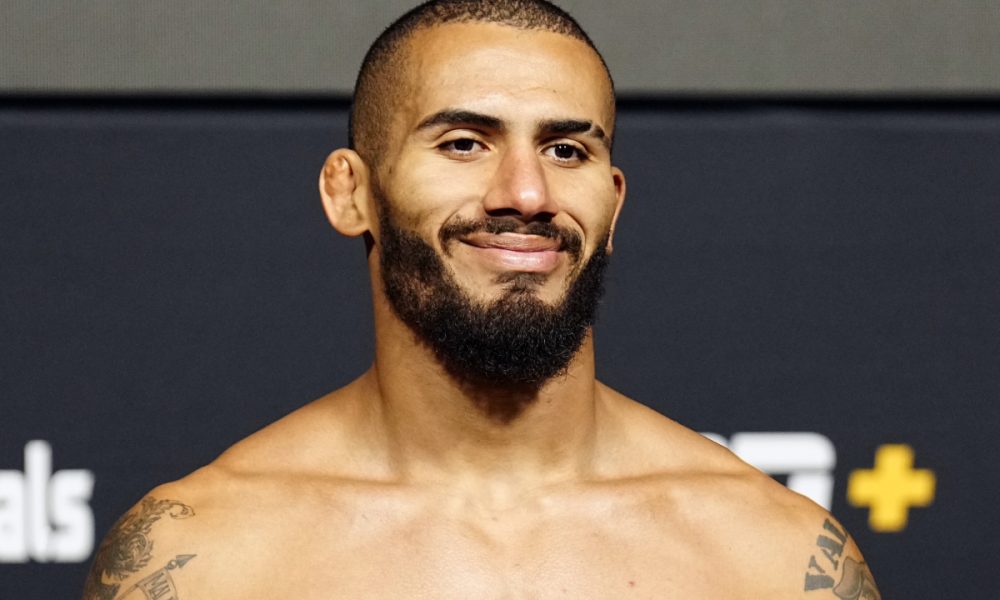 Vitor Petrino integra a elite dos meio-pesados do UFC