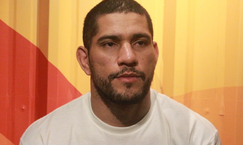 Alex Poatan participa de media day como atleta convidado do UFCRio.