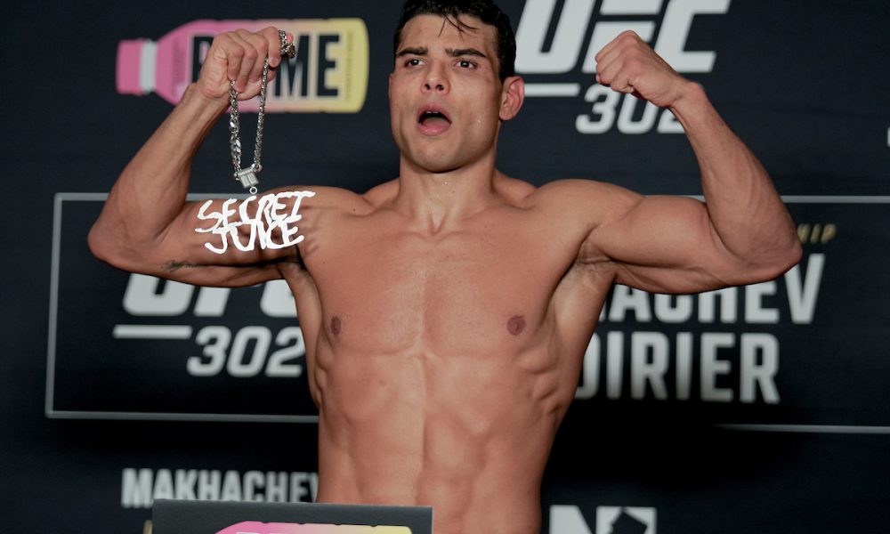 Paulo Borrachinha na pesagem do UFC 302.