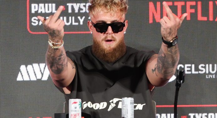 Jake Paul acusa Dana White de ter “medo” de promover Jon Jones vs Francis Ngannou
