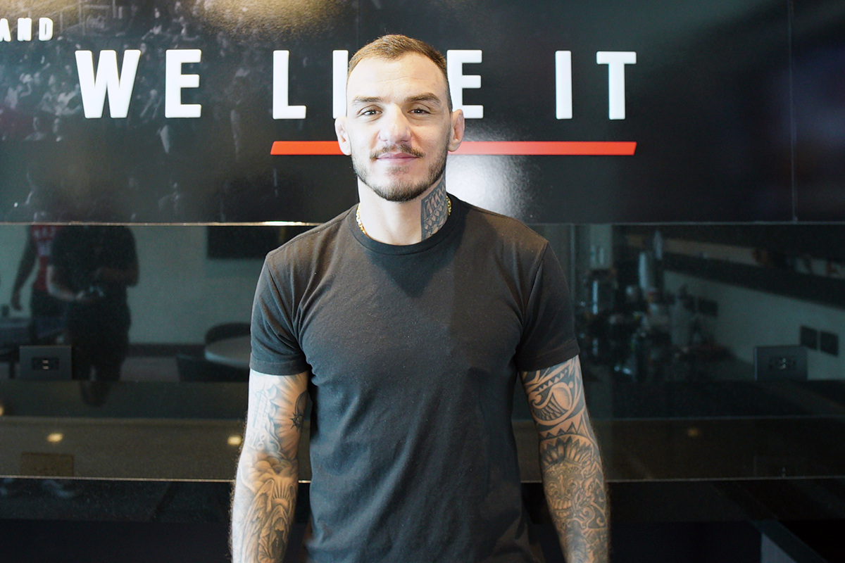 Irreverente, Renato Moicano brinca às vésperas de evento de grappling: “Não sei as regras”