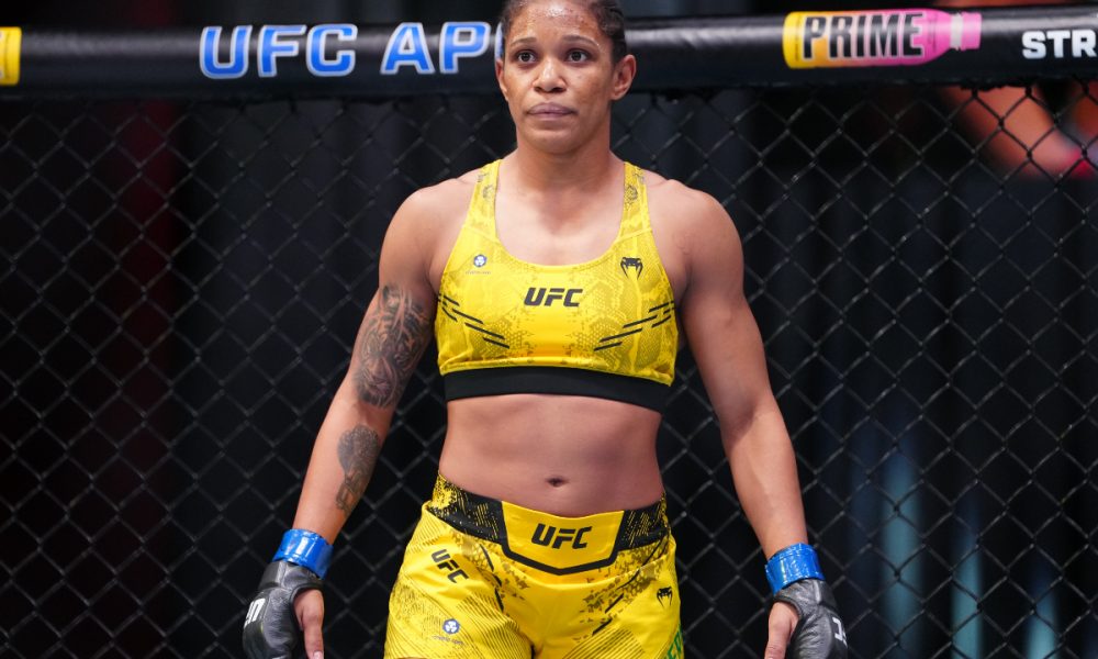 Gabriella Fernandes venceu Carli Judice via decisão dividida