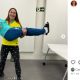 Cyborg e Marta posam para foto irreverente após a palestra