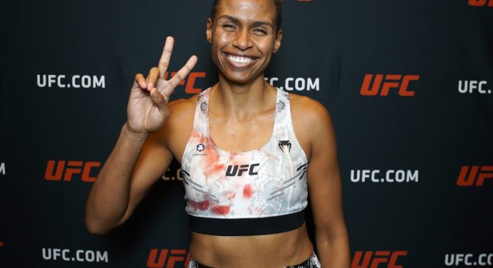 Após vitória, Luana Dread detalha lesão que quase a tirou do UFC Vegas 94