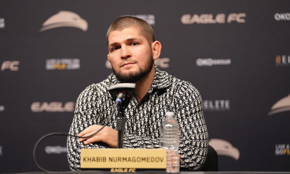Khabib Nurmagomedov em coletiva de imprensa do evento Eagle FC