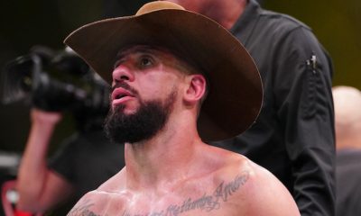 Bruno Lopes comemora vitória no UFC Vegas 101 de chapéu de cowboy