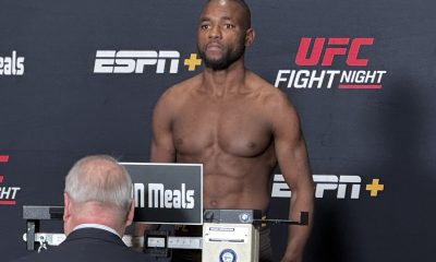 Manel Kape na balança da pesagem oficial do UFC Vegas 103