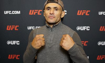 De punhos cerrados, Douglas Silva de Andrade posa para foto durante o media day do UFC Vegas 103