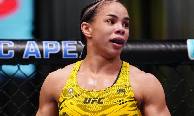 Dione Barbosa olha para a torcida enquanto celebra sua vitórias no UFC Vegas
