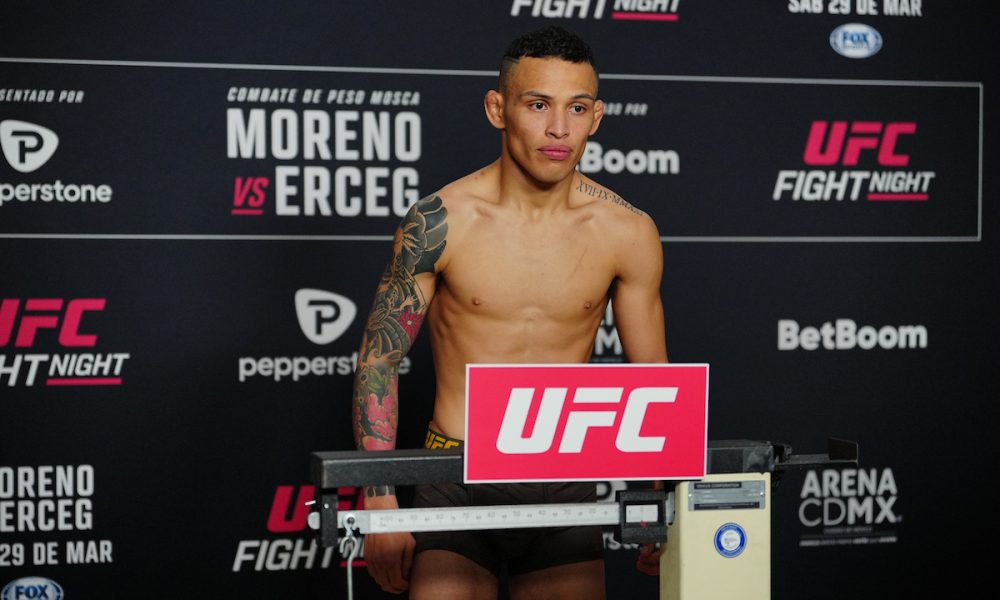 Ronaldo Rodriguez falha na balança do UFC México