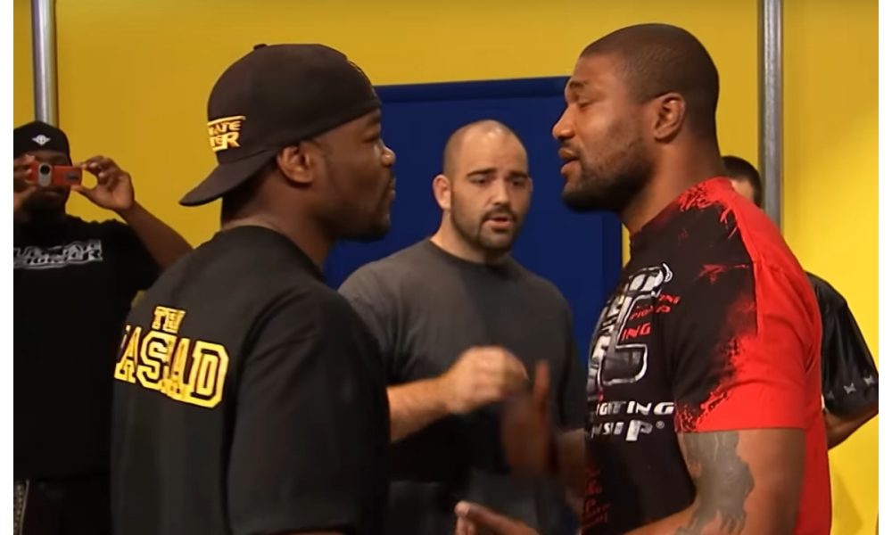 Rashad Evans e Rampage Jackson em discussão durante o TUF 10