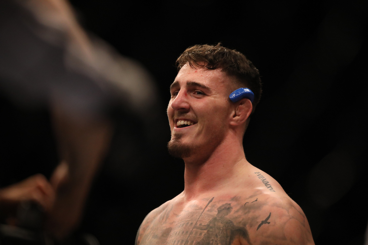 Tom Aspinall é o atual campeão interino peso-pesado do UFC