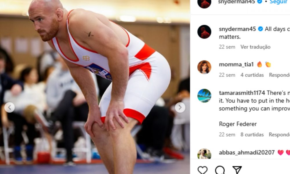 Kyle Snyder em ação nos tatames do wrestling
