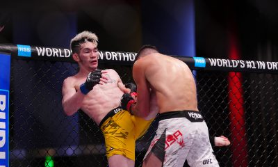 Melquizael Costa acertando joelhada em Julian Erosa no UFC Vegas 106