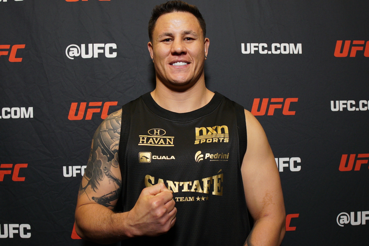 Jhonata Diniz encara Alvin Hines no UFC 317