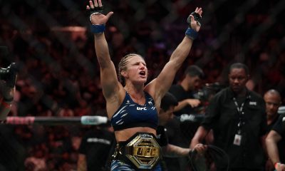 Kayla Harrison com o cinturão dos galos após vitória no UFC 316