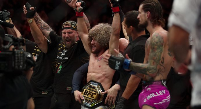 Merab ultrapassa Jon Jones no ranking peso-por-peso; brasileiros caem após derrotas