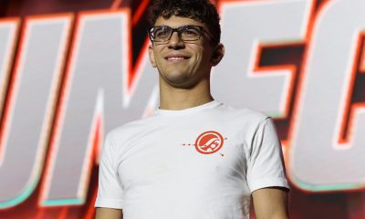 Mikey Musumeci passa pela balança do ONE Championship