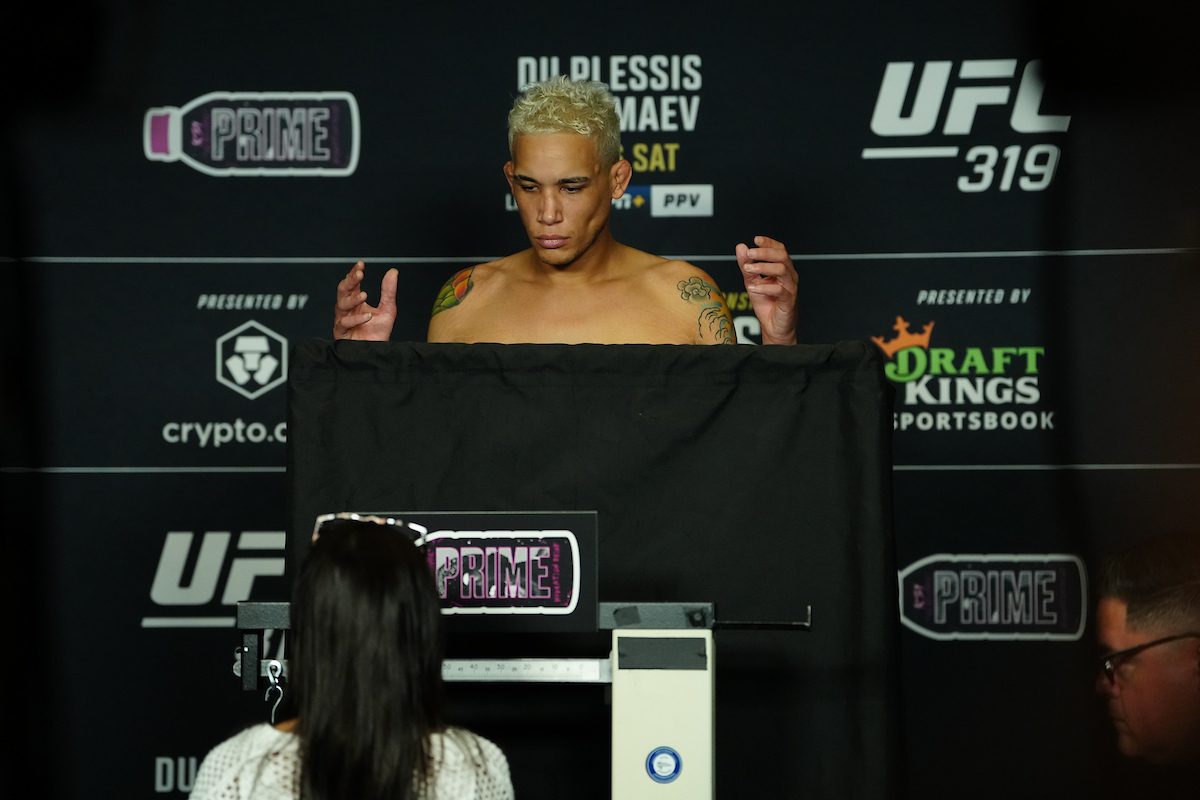 Bryan Battle cometeu sua terceira falha na balança no UFC