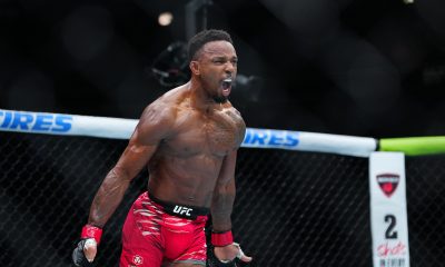 Lerone Murphy comemora sua vitória por nocaute sobre Aaron Pico no UFC 319