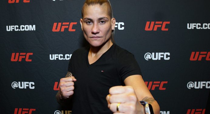 Com pouco tempo de preparação, Pedrita promete surpresa no UFC Vegas 109