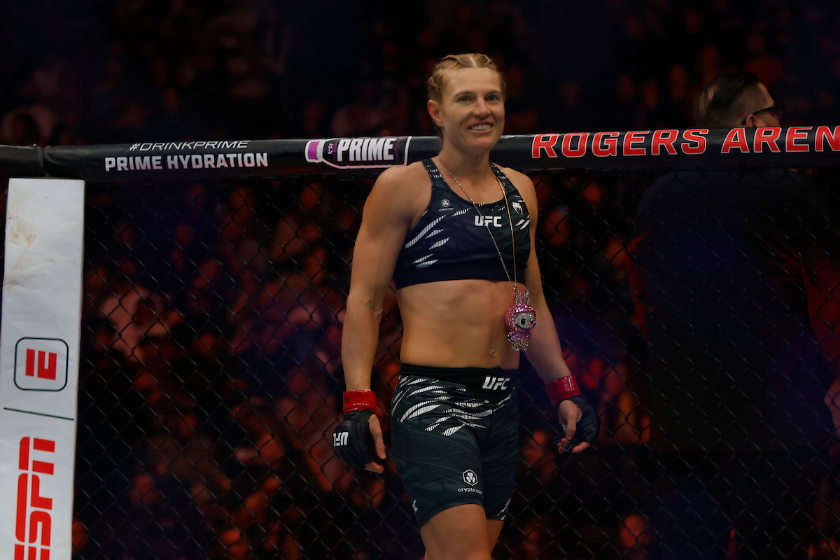 Manon Fiorot venceu Jasmine Jasudavicius no UFC Canadá