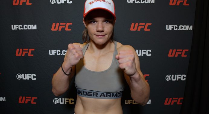 Ariane Sorriso planeja fase mais ativa no UFC após seguidas cirurgias